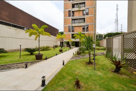 Apartamento para alugar com 200m², 3 quartos e 2 vagas Apartamento para alugar com 200m², 3 quartos e 2 vagasEntrada