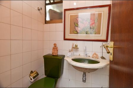 Apartamento para alugar com 200m², 3 quartos e 2 vagas Apartamento para alugar com 200m², 3 quartos e 2 vagasLavabo