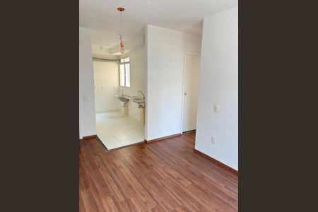 Sala de apartamento para alugar com 2 quartos, 42m² em Trindade, São Gonçalo