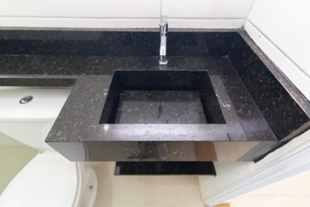 Banheiro de apartamento para alugar com 1 quarto, 30m² em Cidade Antônio Estêvão de Carvalho, São Paulo