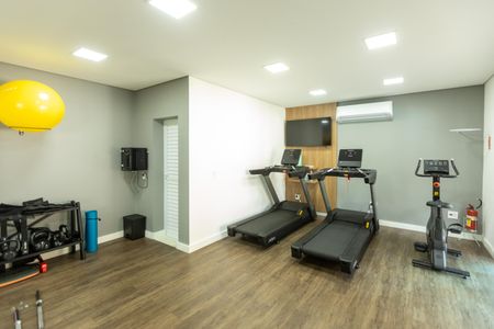 Casa de condomínio à venda com 235m², 3 quartos e 4 vagasÁrea Comum - Academia