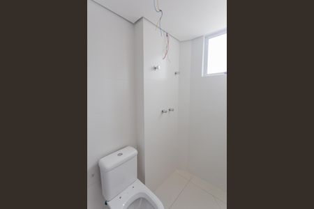 Apartamento à venda com 68m², 2 quartos e 2 vagasBanheiro da Suíte