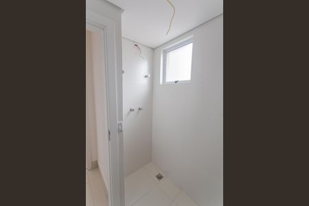 Apartamento à venda com 68m², 2 quartos e 2 vagasBanheiro Social