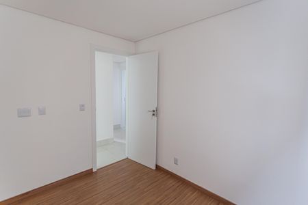 Apartamento à venda com 134m², 3 quartos e 2 vagasQuarto 2