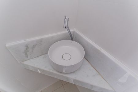 Apartamento à venda com 147m², 3 quartos e 2 vagasPia do Lavabo na Sala