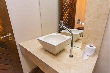 Apartamento para alugar com 188m², 3 quartos e 3 vagasLavabo