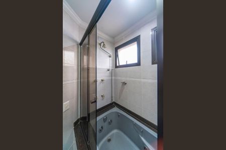 Apartamento para alugar com 188m², 3 quartos e 3 vagasBanheiro do quarto 1