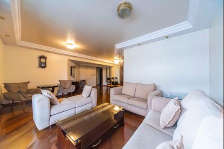 Apartamento para alugar com 188m², 3 quartos e 3 vagasSala