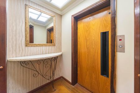 Apartamento para alugar com 188m², 3 quartos e 3 vagasHall Privativo