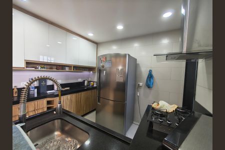 Cozinha de casa de condomínio para alugar com 4 quartos, 389m² em Jacarepaguá, Rio de Janeiro