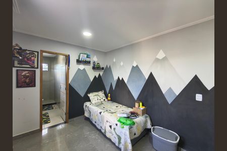 Casa de condomínio à venda com 389m², 4 quartos e 5 vagas Casa de condomínio à venda com 389m², 4 quartos e 5 vagasQuarto 2 Suite