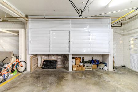 Apartamento à venda com 280m², 5 quartos e 5 vagasDepósito