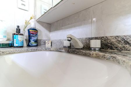 Apartamento à venda com 280m², 5 quartos e 5 vagasBanheiro da Suíte 1