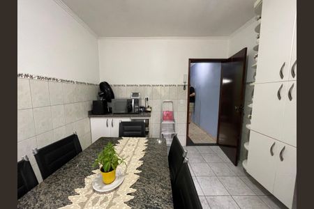Casa à venda com 120m², 2 quartos e 2 vagasCozinha