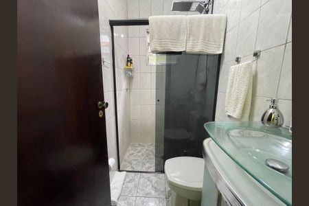Casa à venda com 120m², 2 quartos e 2 vagasBanheiro 1