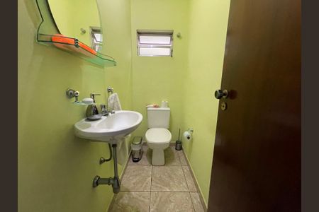 Casa à venda com 120m², 2 quartos e 2 vagasBanheiro 3