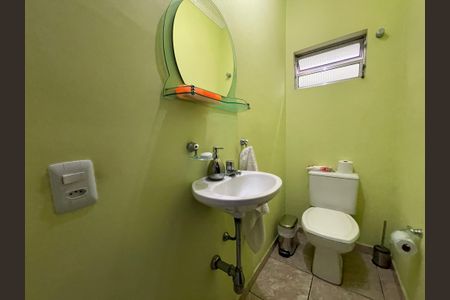 Casa à venda com 120m², 2 quartos e 2 vagasBanheiro 3