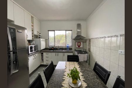 Casa à venda com 120m², 2 quartos e 2 vagasCozinha