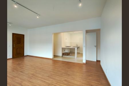 Apartamento à venda com 125m², 3 quartos e 1 vaga Apartamento à venda com 125m², 3 quartos e 1 vagaSala