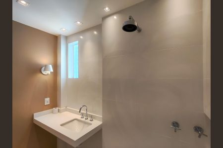 Apartamento à venda com 125m², 3 quartos e 1 vaga Apartamento à venda com 125m², 3 quartos e 1 vagaBanheiro Corredor