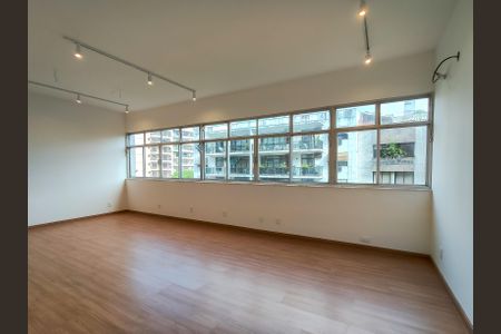 Apartamento à venda com 125m², 3 quartos e 1 vaga Apartamento à venda com 125m², 3 quartos e 1 vagaSala