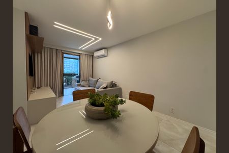 Sala de apartamento para alugar com 3 quartos, 89m² em Recreio dos Bandeirantes, Rio de Janeiro