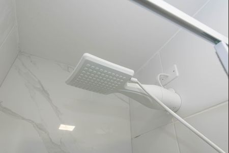 Banheiro de apartamento para alugar com 2 quartos, 33m² em Jardim Caravelas, São Paulo