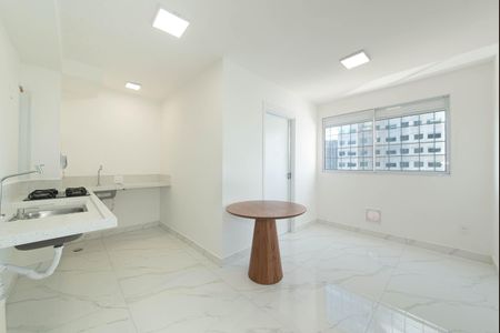 Sala de apartamento para alugar com 2 quartos, 33m² em Jardim Caravelas, São Paulo