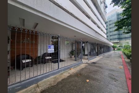 Apartamento à venda com 60m², 2 quartos e 1 vagaFachada