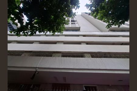 Apartamento à venda com 60m², 2 quartos e 1 vagaFachada