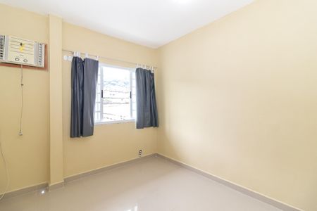 Casa para alugar com 2 quartos, 82m² em Realengo, Rio de Janeiro