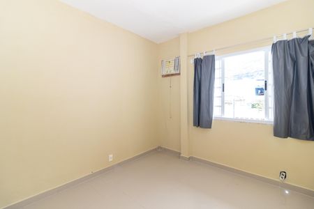 Casa para alugar com 2 quartos, 82m² em Realengo, Rio de Janeiro