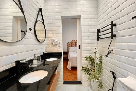 Apartamento à venda com 35m², 1 quarto e sem vagaBanheiro