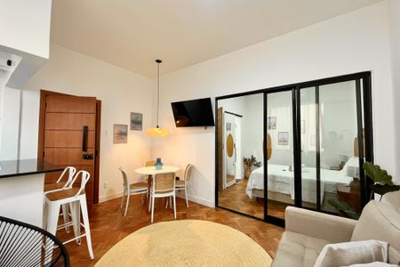 Apartamento à venda com 35m², 1 quarto e sem vagaSala 