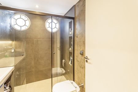 Apartamento à venda com 105m², 2 quartos e 1 vagaBanheiro Social