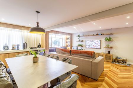 Sala de apartamento à venda com 2 quartos, 105m² em Moema, São Paulo