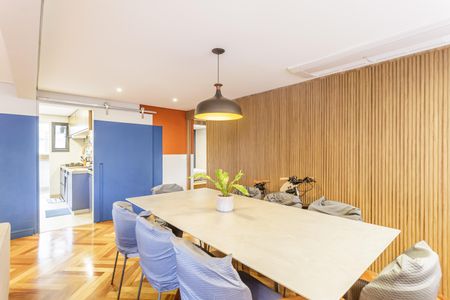 Apartamento à venda com 105m², 2 quartos e 1 vagaSala