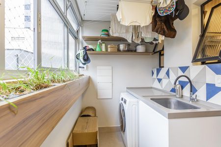 Apartamento à venda com 105m², 2 quartos e 1 vagaÁrea de Serviço