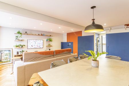 Sala de apartamento à venda com 2 quartos, 105m² em Moema, São Paulo