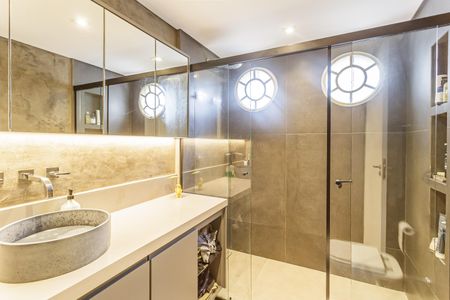 Apartamento à venda com 105m², 2 quartos e 1 vagaBanheiro Social