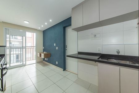 Sala - Cozinha Integrada de apartamento para alugar com 1 quarto, 28m² em Jardim Caravelas, São Paulo