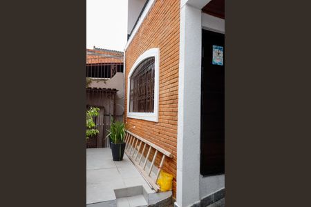 Casa à venda com 250m², 4 quartos e 3 vagas Casa à venda com 250m², 4 quartos e 3 vagasÁrea comum