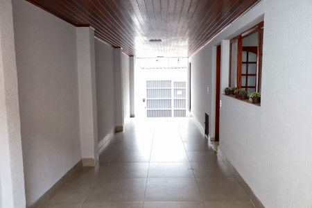 Casa à venda com 250m², 4 quartos e 3 vagas Casa à venda com 250m², 4 quartos e 3 vagasGaragem