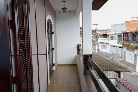Casa à venda com 250m², 4 quartos e 3 vagas Casa à venda com 250m², 4 quartos e 3 vagasSacada