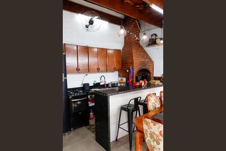 Casa à venda com 250m², 4 quartos e 3 vagas Casa à venda com 250m², 4 quartos e 3 vagasÁrea comum