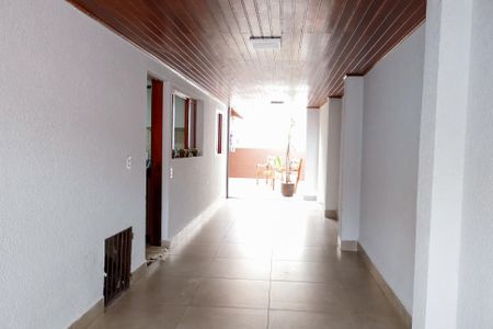 Casa à venda com 250m², 4 quartos e 3 vagas Casa à venda com 250m², 4 quartos e 3 vagasGaragem