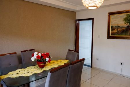sala de casa para alugar com 4 quartos, 250m² em Vila Yolanda, Osasco