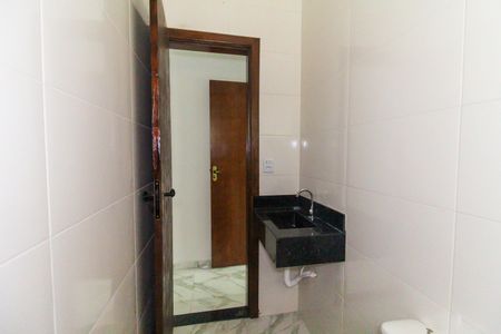 Casa para alugar com 87m², 2 quartos e 2 vagasBanheiro da Suíte 1