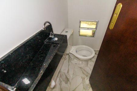 Casa para alugar com 87m², 2 quartos e 2 vagasLavabo