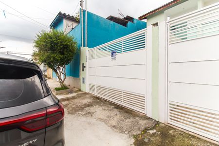 Casa para alugar com 87m², 2 quartos e 2 vagasFachada + Placa